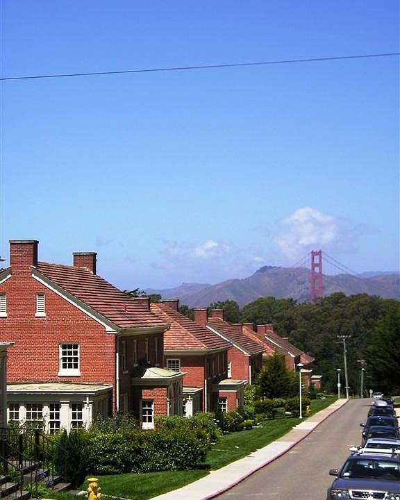 Neighborhood Exterior