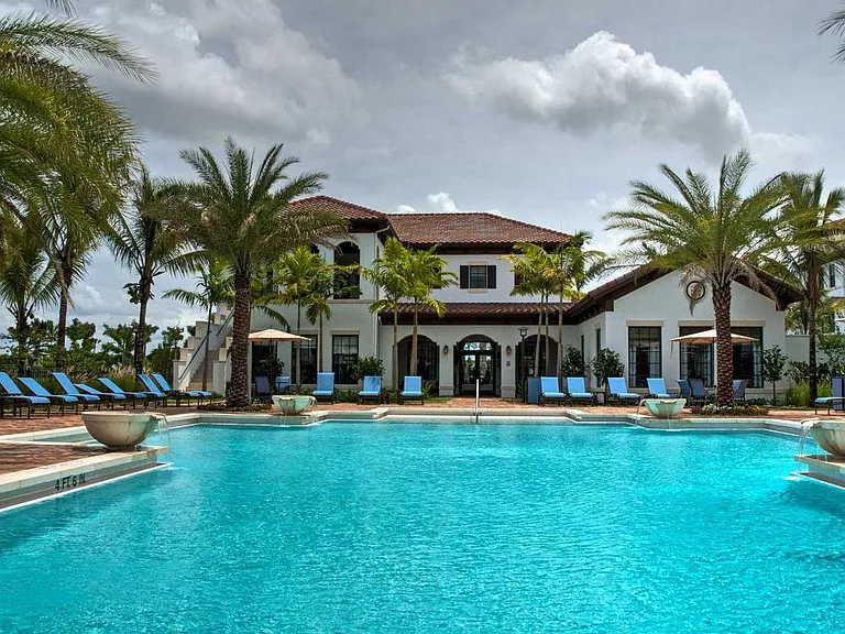 Tropical Pool