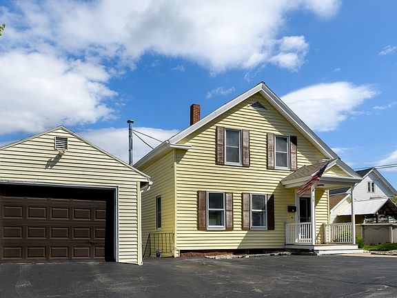 3rd image of 30 Prospect St