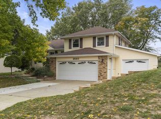 2560 Edgemont Ave, Waterloo, IA 50702