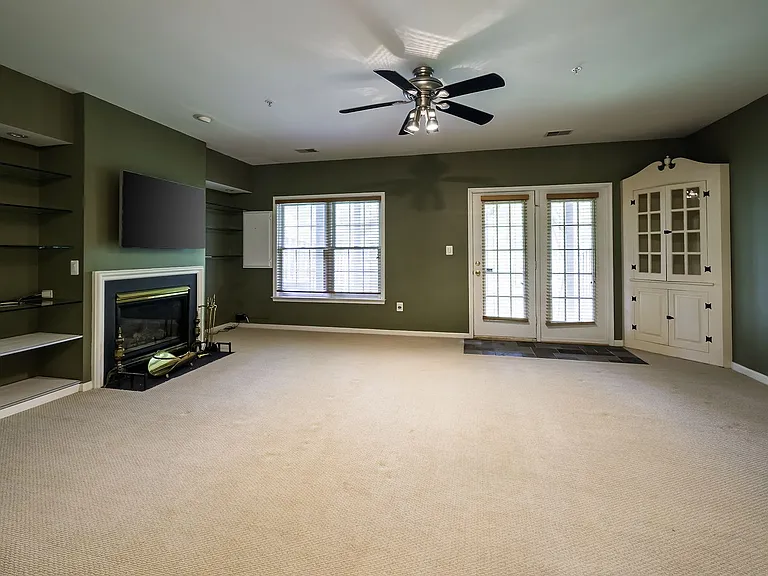 1156 Regal Oak Dr — Photo 46