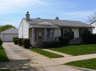 2431 W Warnimont Ave, Milwaukee, WI 53221