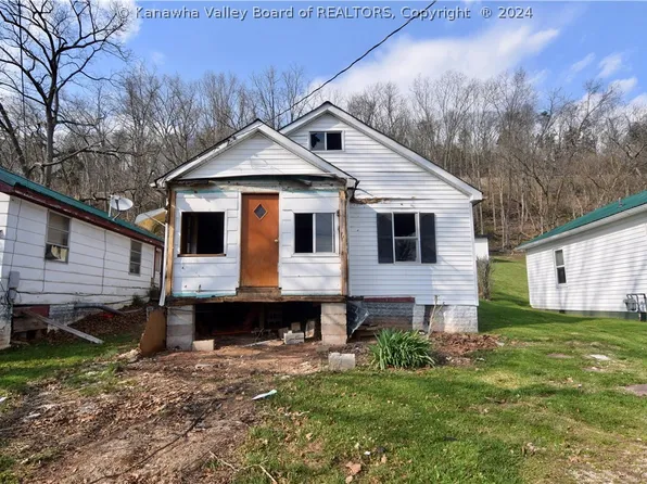 328 1st Ave, Ripley, WV 25271