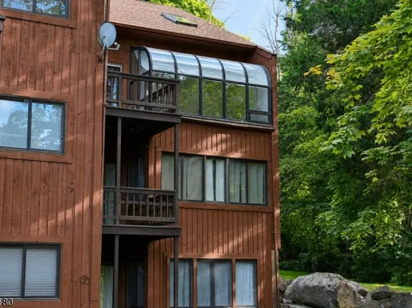 10 Augusta Dr BLDG 10 #12, Vernon Twp., NJ 07462