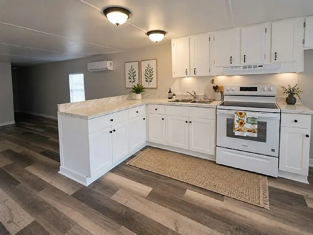 11211 E Bay Rd #39 — Photo 4