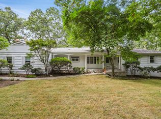 16 Mill Stone Cir, Stamford, CT 06903