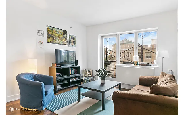 Rented by Douglas Elliman | media 20