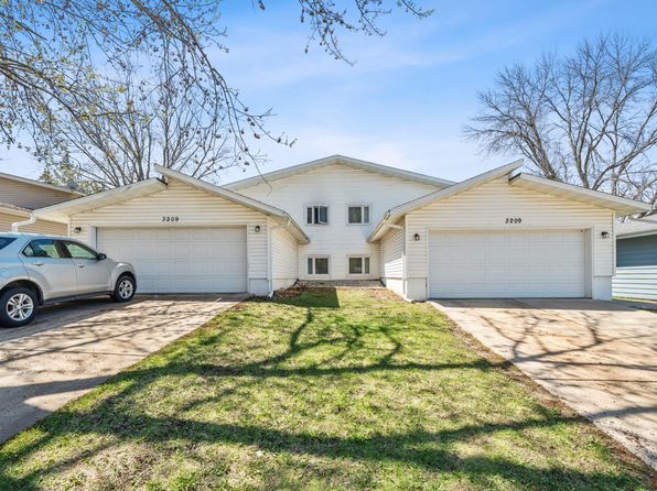 3209 15th Ave NW, Rochester, MN 55901