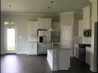 620 S Mandy Ave, Gonzales, LA 70737