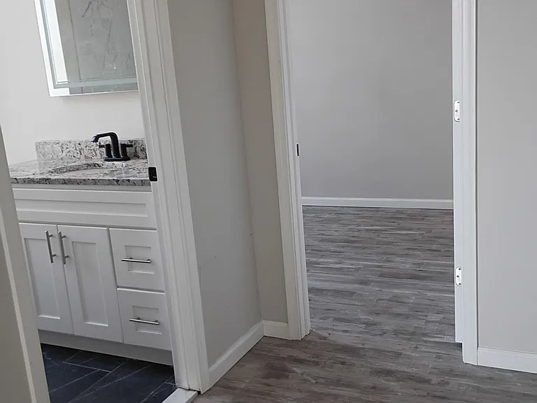 3012 E Thompson St #202 — Photo 7
