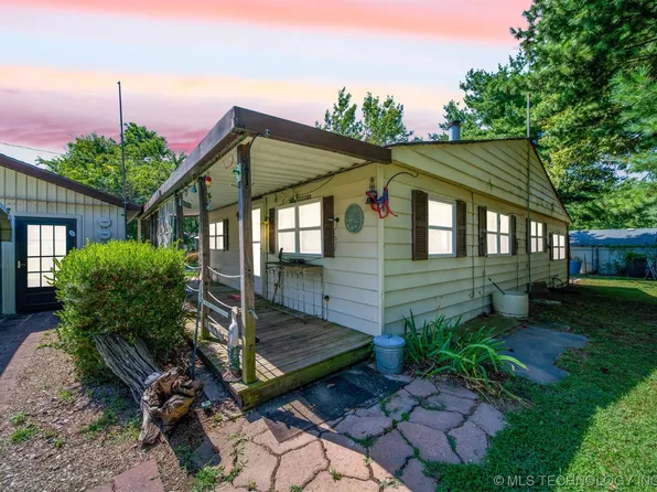 60740 E 254th Rd, Grove, OK 74344