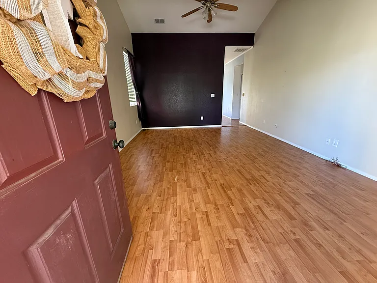 5292 S Shawnee St — Photo 2