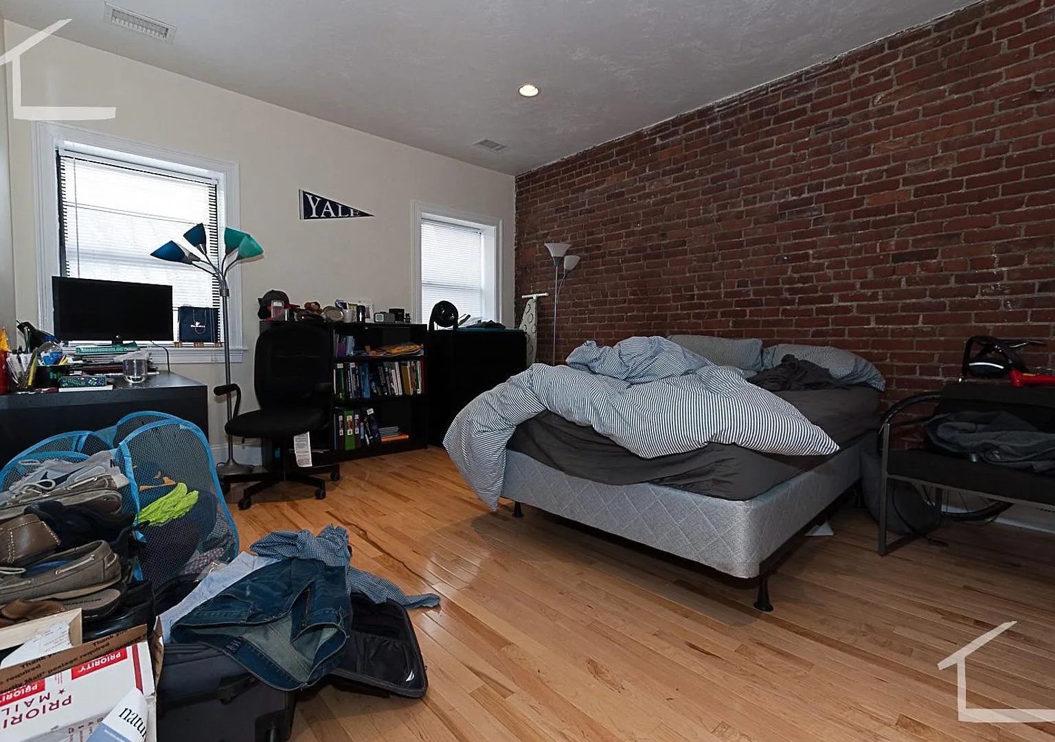Unique Luxury in Heart of Coolidge Corner! Near T, Trader Joes, perfect for BU Students and Worki... — Photo 3