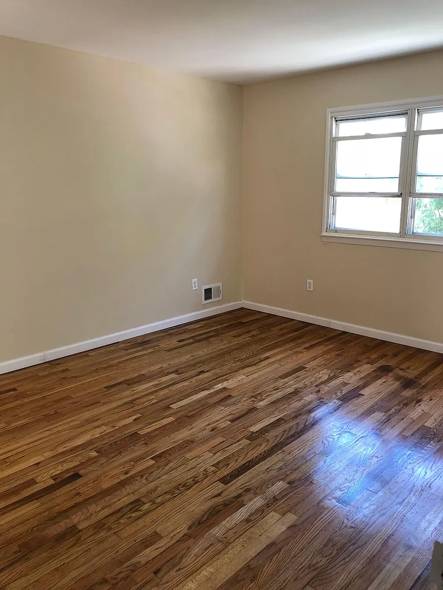 56 Rockwell Ave photo 1