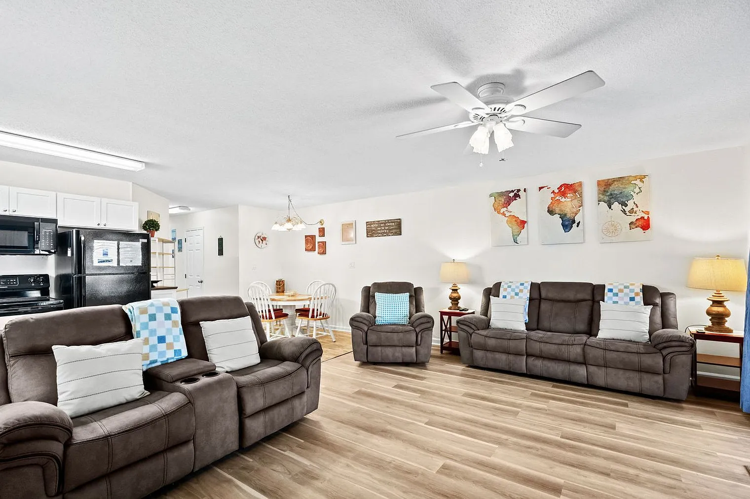 2 bed, 2.0 bath, 925 sqft, $3,092 — Photo 1