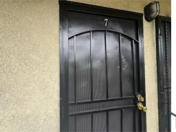 11106 S Normandie Ave #7, Los Angeles, CA 90044