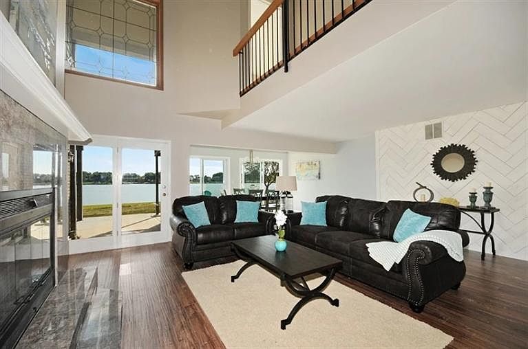 1st image of 5025 Spinnaker Ln