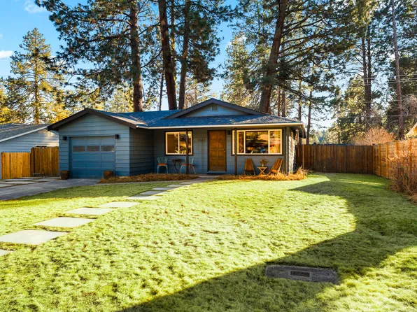 1661 NW Hartford Ave, Bend, OR 97703