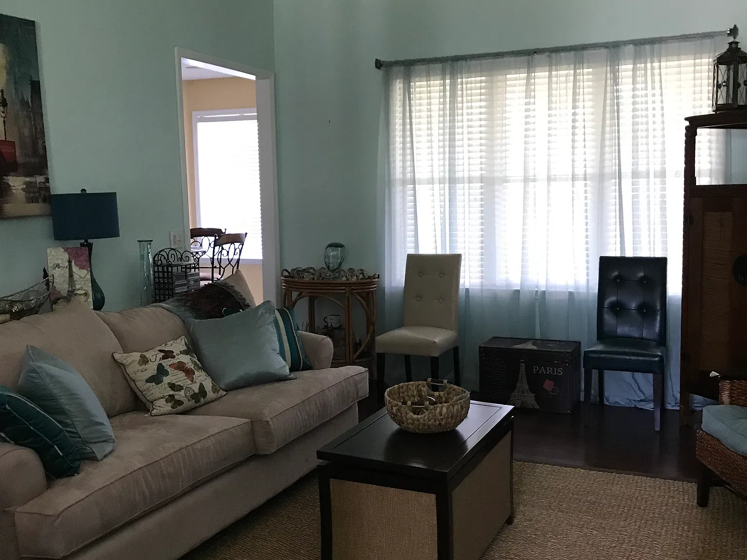 5 bed, 2.5 bath, 2975 sqft, $2,800 — Photo 4