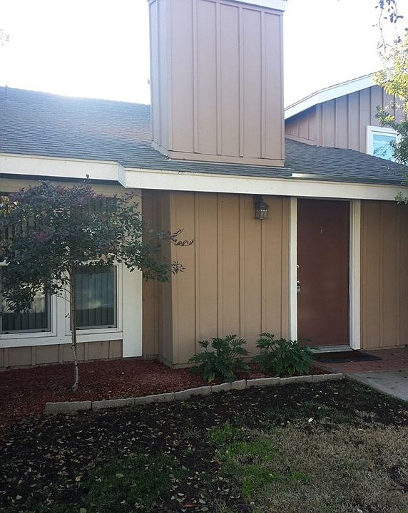 1st image of 345 University Dr APT P4