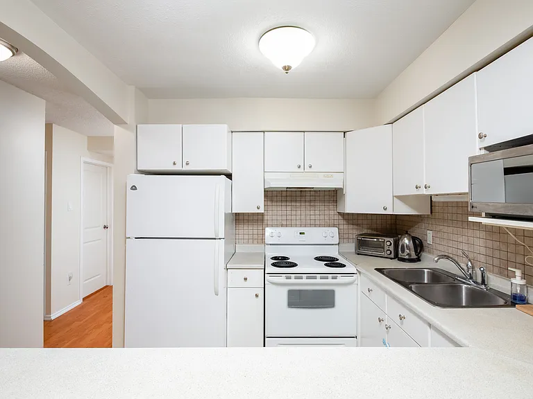 8460 Ackroyd Rd #129 — Photo 4
