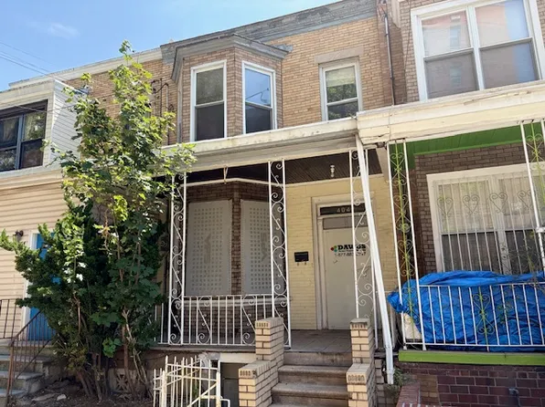 4042 Hubbard Place image 1 of 12