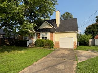 2011 Windroe Dr, Clarksville, TN 37042