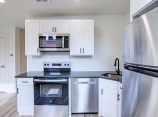 11 E Walnut St #3, Lancaster, PA 17602