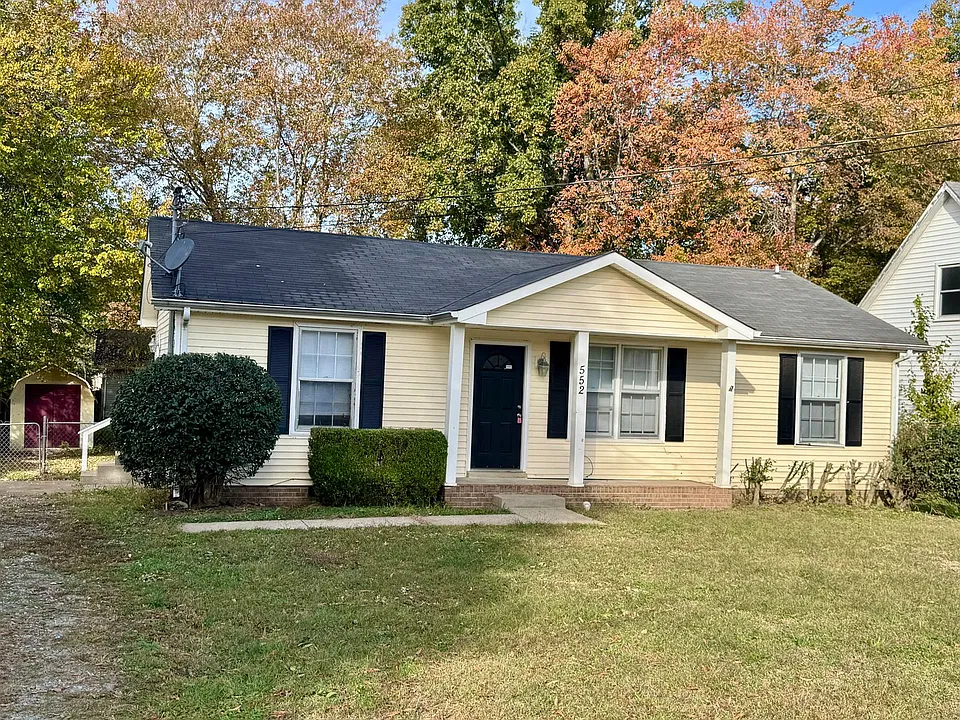 552 Lorie Ln
