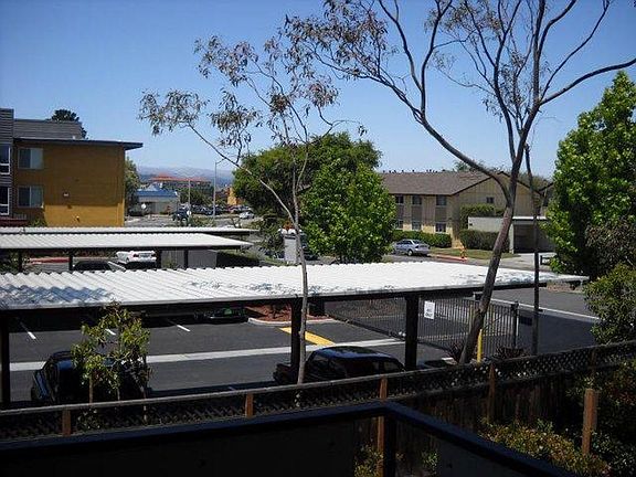 2nd image of 3050 Los Prados St APT 9