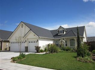 6568 N Bain Ave, Fresno, CA 93722