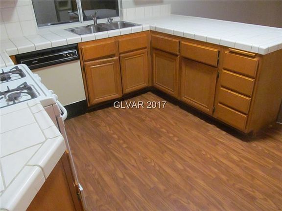 5th image of 9813 Cross Creek Way #0