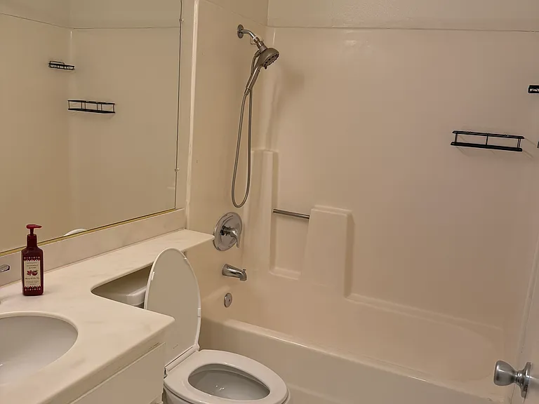 40 Allenwood Ln — Photo 14