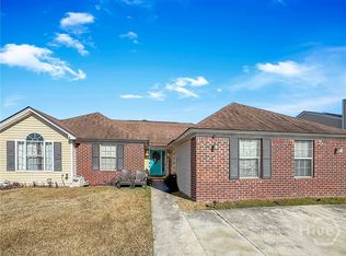 214 Finn Cir, Savannah, GA 31419