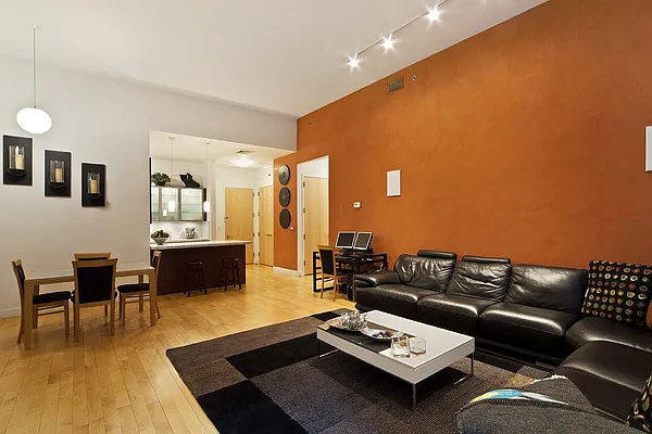 Sold by Nest Seekers International | media 2