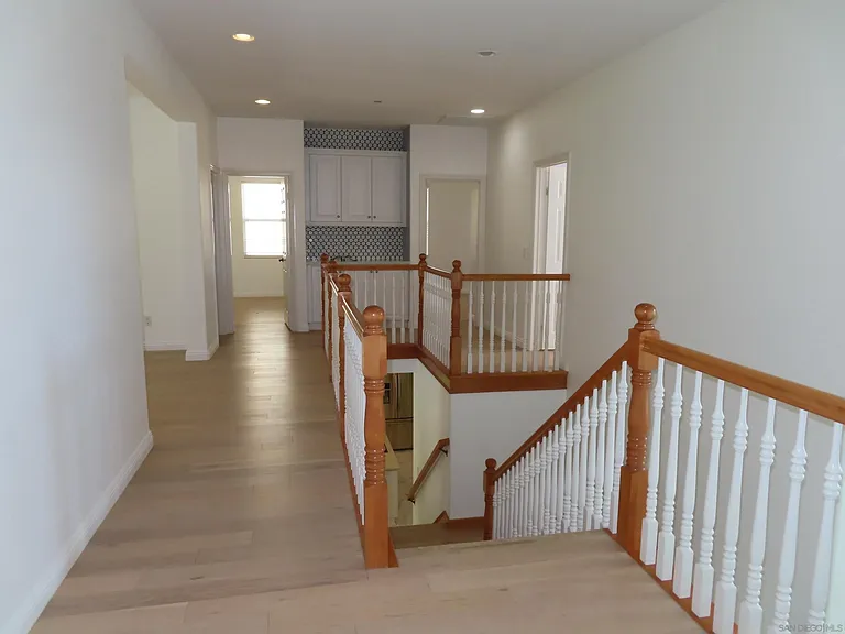 16073 Falcon Crest Dr — Photo 29