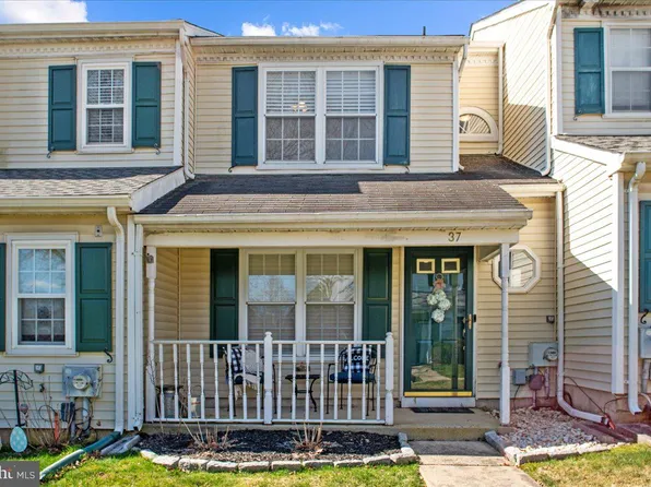 37 Taylors Way, Holland, PA 18966