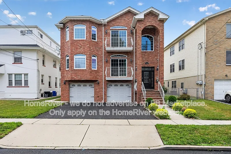 508 2nd Ave #2