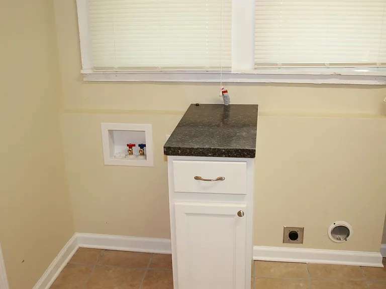 Washer Dryer Hook-ups