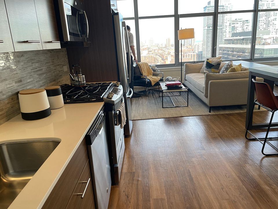 1st image of 873 N Orleans St #1