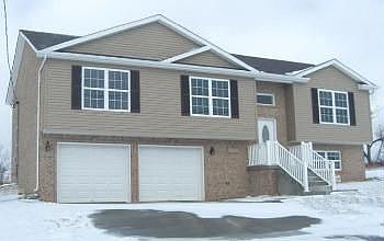 1st image of 194 Creekvale Dr