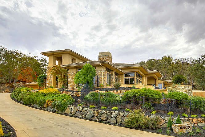 1st image of 4547 Carmen Dr