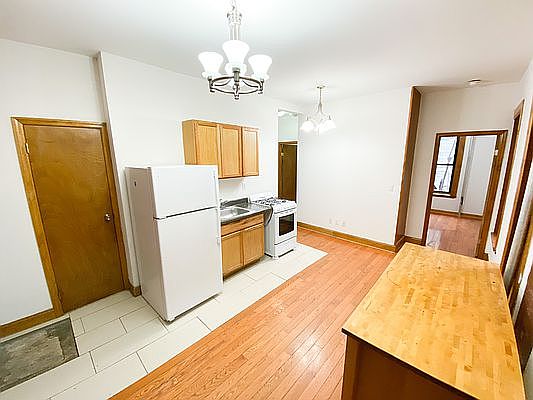 1st image of 2247 1st Ave APT 2