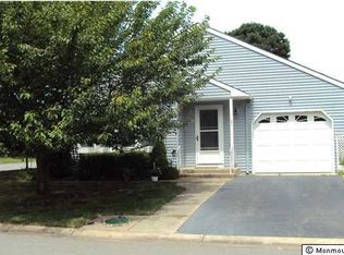 17 Amesbury Rd, Manchester Township, NJ 08759