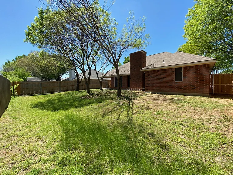 1212 Oak Valley — Photo 23