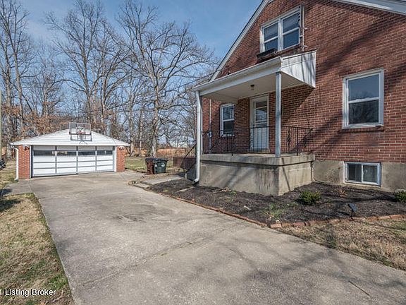 5th image of 4009 Lambert Ave