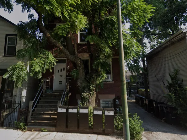712 W 17th St, Chicago, IL 60616