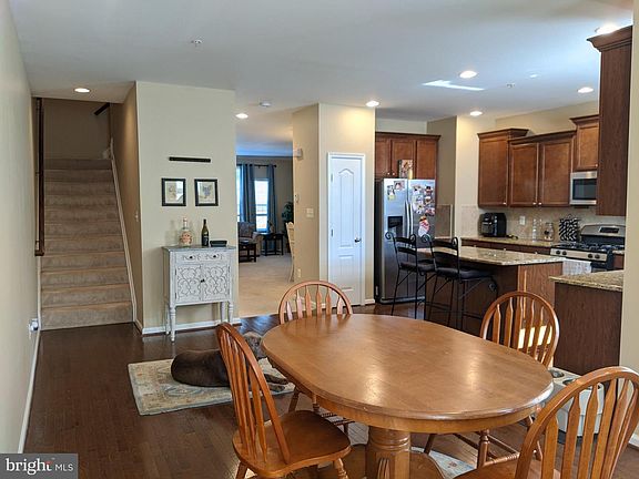 5th image of 951 Indigo Bunting Ln