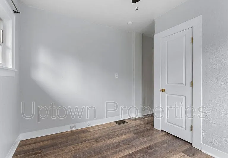 927 N Watts St #UNITA — Photo 16