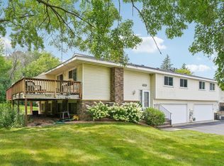 12311 Oak Leaf Ct, Burnsville, MN 55337